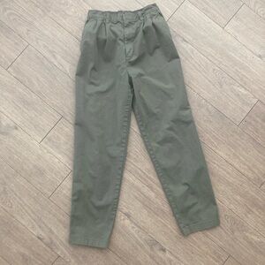 GAP Chinos